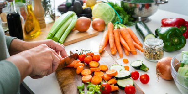 How Social Connections Improve Healthy Aging