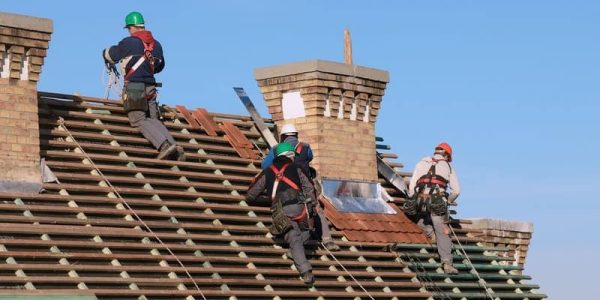 Why Skilled roofers Matter More Than Materials