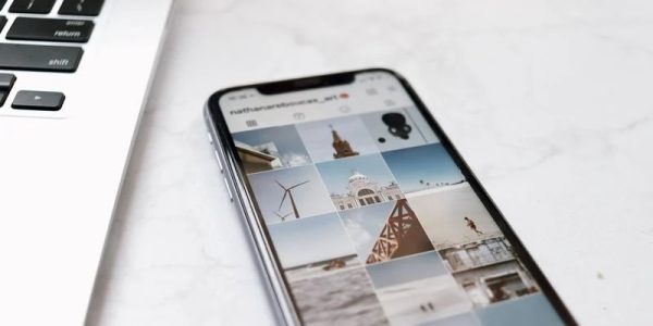 Why Downloading Instagram Photos Should Be Simple
