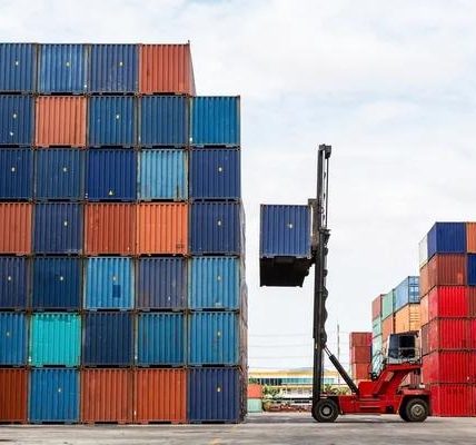 Key Benefits of Hiring a Trusted Toronto Trucking Company