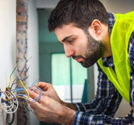 Electrical Panel Services in Des Moines to Improve Home Safety