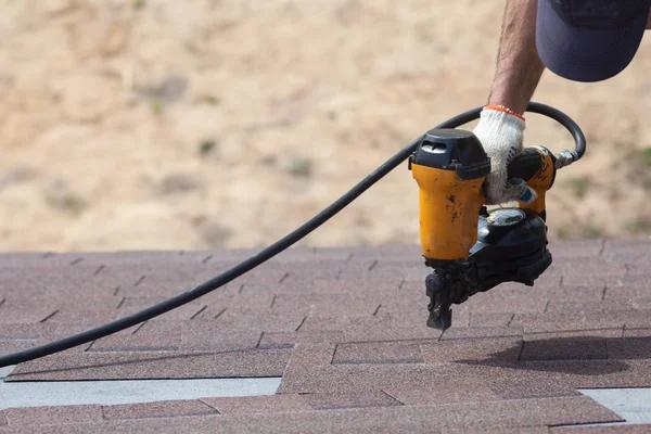 Signs Your Home Needs Professional Roofing Services in Bellevue